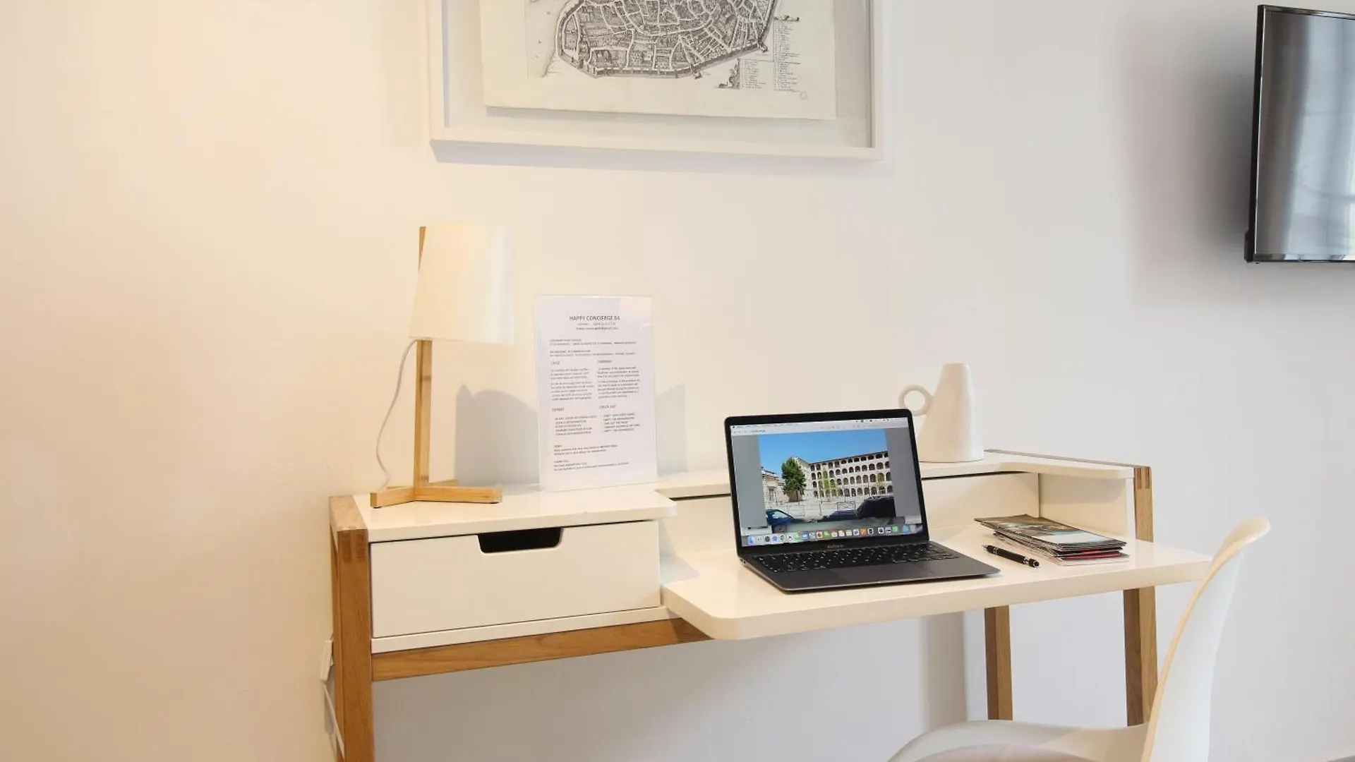 Nouveaute 2025 - Les Lices 2-Hypercentre-Proche Gare-Wifi Rapide-2P Avignon France